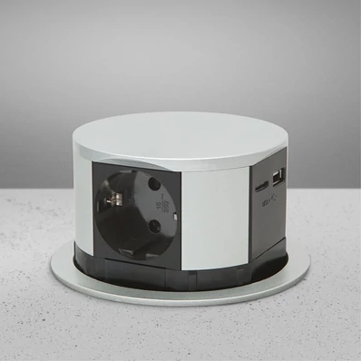 Konnektor Munkalapba 3-as + 2xUSB Lift