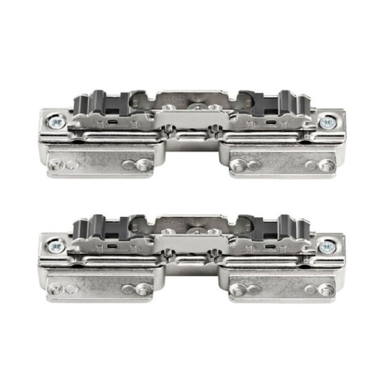 Blum 20S4200A Szimmetrikus előlaprögzítő keskeny alukerethez L+R Blum 20S4200A Szimmetrikus előlaprögzítő keskeny alukerethez L+R