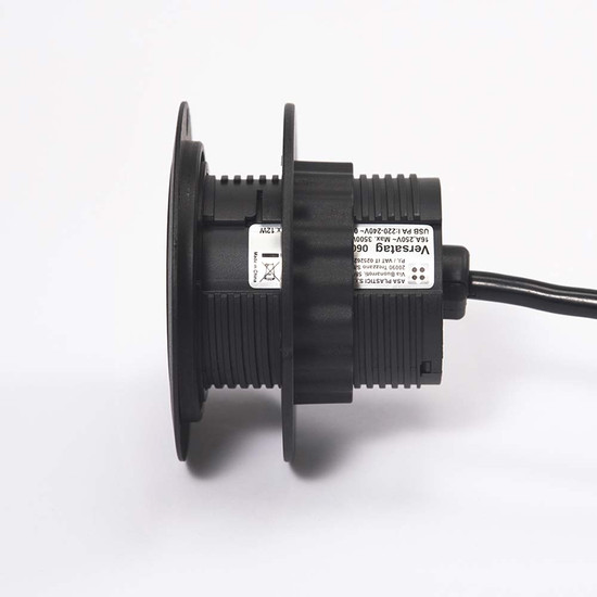 Konnektor-rejtett elosztó VersaTag 1x230V-1xUSB-A Töltő Fekete Konnektor-rejtett elosztó VersaTag 1x230V-1xUSB-A Töltő Fekete