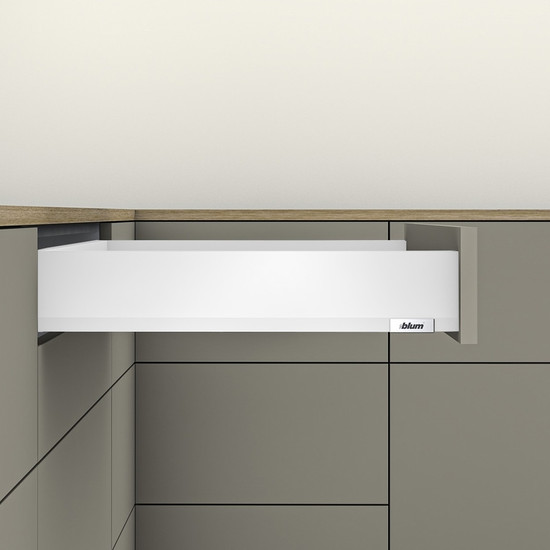 Blum MERIVOBOX fiókszett M magasságú 550mm Selyemfehér Blum MERIVOBOX fiókszett M magasságú 550mm Selyemfehér