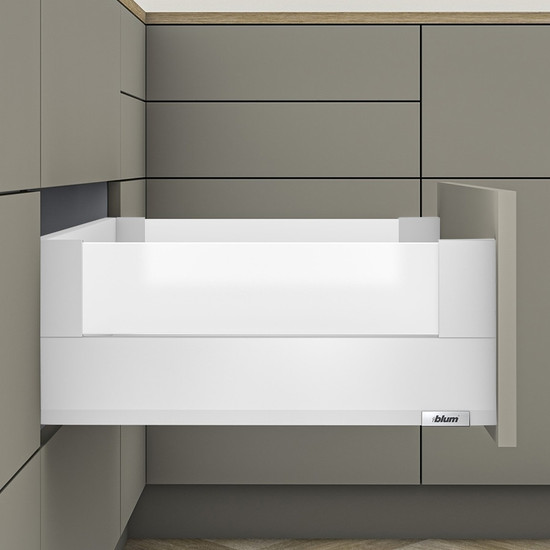 Blum MERIVOBOX fiókszett E magasságú BOXCOVER Üveg oldallal 550mm Selyemfehér Blum MERIVOBOX fiókszett E magasságú BOXCOVER Üveg oldallal 550mm Selyemfehér