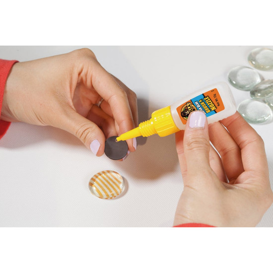 Gorilla Super Glue Brush & Nozzle Ecsetes Pillanatragasztó 12gramm Gorilla Super Glue Brush & Nozzle Ecsetes Pillanatragasztó 12gramm