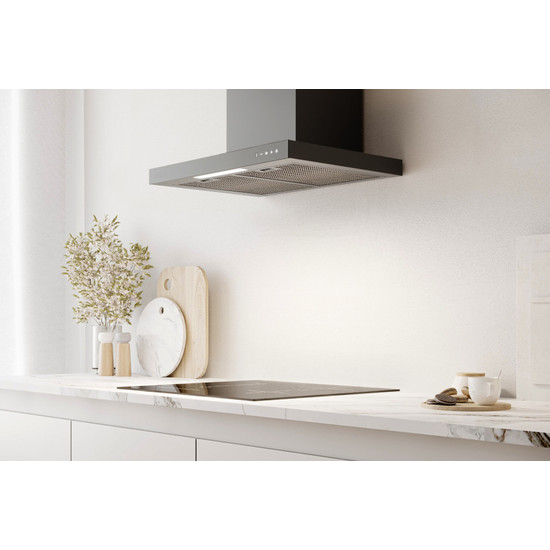 Kluge fali T-alakú fekete páraelszívó, 60cm, üvegfront Kluge fali T-alakú fekete páraelszívó, 60cm, üvegfront