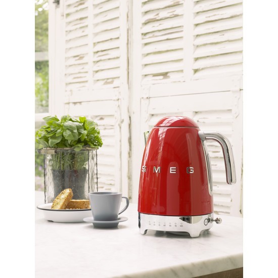 SMEG VÍZFORRALÓ, retro, állítható hőmérséklet, piros SMEG VÍZFORRALÓ, retro, állítható hőmérséklet, piros