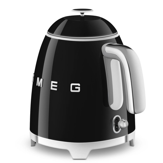 SMEG MINI VÍZFORRALÓ, retro, fekete SMEG MINI VÍZFORRALÓ, retro, fekete