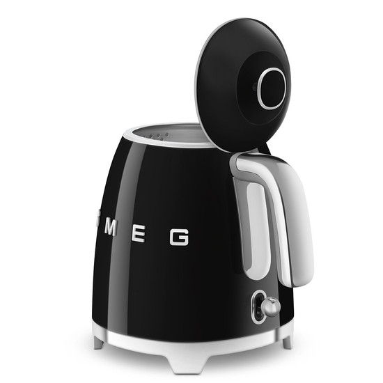 SMEG MINI VÍZFORRALÓ, retro, fekete SMEG MINI VÍZFORRALÓ, retro, fekete