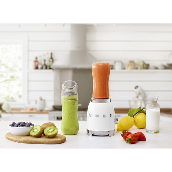 SMEG KOMPAKT TURMIXGÉP, retro, fehér - Extra palackkal