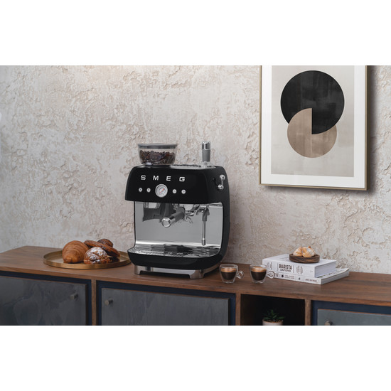 SMEG ŐRLŐVEL KOMBINÁLT ESPRESSO KÁVÉFŐZŐ, retro, fekete SMEG ŐRLŐVEL KOMBINÁLT ESPRESSO KÁVÉFŐZŐ, retro, fekete
