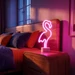 Neon LED lámpa - rózsaszín flamingó - 3 x AA + USB - 12 x 8,5 x 29,5 cm