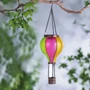 Imagine 1/3 - Felakasztható szolár lámpa - hőlégballon - lángeffekt - 12 sárga LED - 11 x 11 x 37 cm
